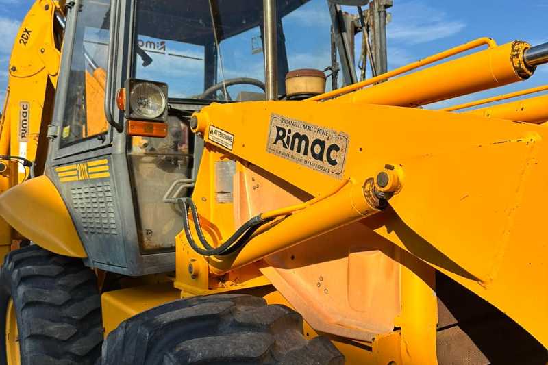 OmecoHub - Immagine JCB 2DX